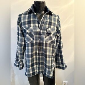 Arrow blue flannel men’s medium